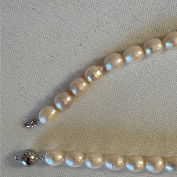 Baroque Pearl Neclace - Picture 2 of 4